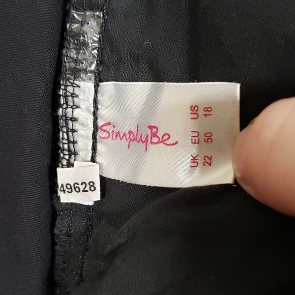 Simply Be Black Grey Striped Pants Women's Size 18 - Picture 6 of 7